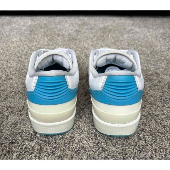 Nike Air Jordan 2 Retro Low NC to Chi Size 8 Women's - Picture 4 of 9